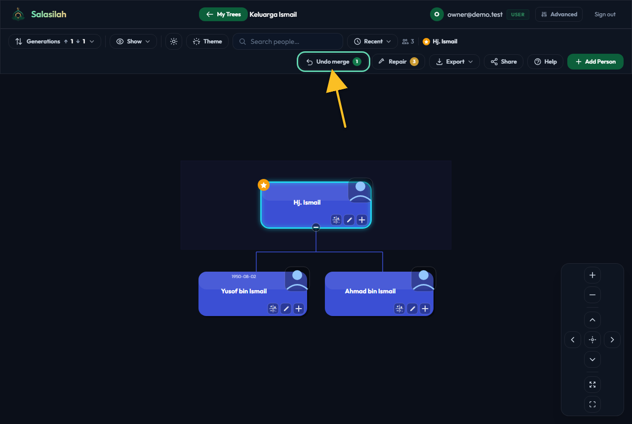 Undo merge toolbar button with a badge